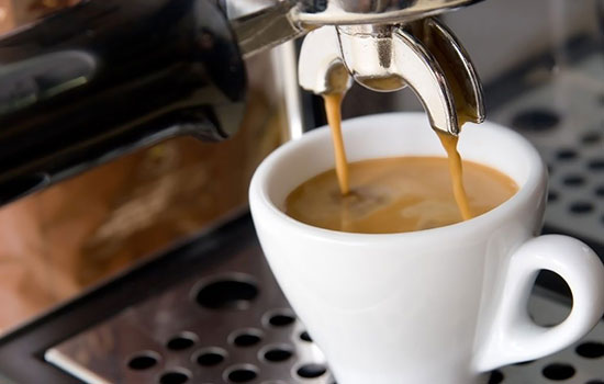 Кофемашина Ascaso не наливает кофе